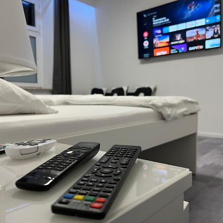 Freshly Renovated City Apartments Essen Kitchen Wifi Near Duesseldorf Airport Екстериор снимка